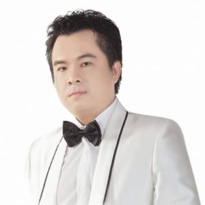 收听Minh Thong的Hoa Hậu Thùy Tiên歌词歌曲