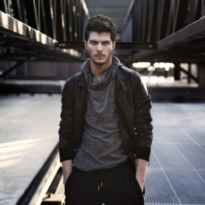 Loukas Yiorkas的專輯Watch My Dance