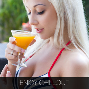 ดาวน์โหลดและฟังเพลง Winter Caramel พร้อมเนื้อเพลงจาก Enli5