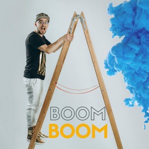 ดาวน์โหลดและฟังเพลง BOOM BOOM พร้อมเนื้อเพลงจาก JULIK