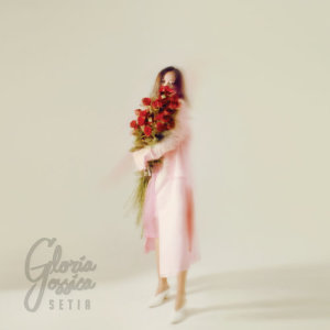 收聽Gloria Jessica的Setia歌詞歌曲