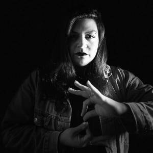 ดาวน์โหลดและฟังเพลง Camino Segura พร้อมเนื้อเพลงจาก Gorila Girl