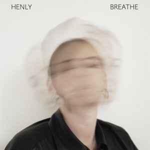 ดาวน์โหลดและฟังเพลง Breathe พร้อมเนื้อเพลงจาก Henly