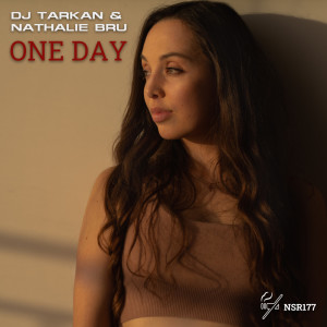 收听DJ Tarkan的One Day歌词歌曲