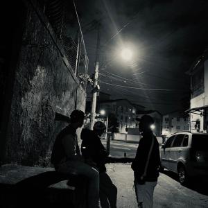 Dengarkan lagu MCS DE PLÁSTICO (Explicit) nyanyian Zaranha dengan lirik