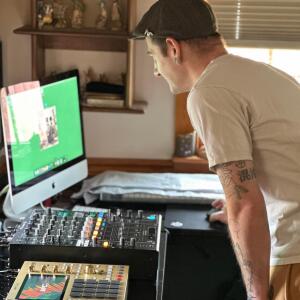 default playlist img