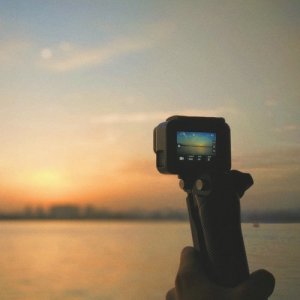 Listen to Unexpected Twilight song with lyrics from 棱镜乐队