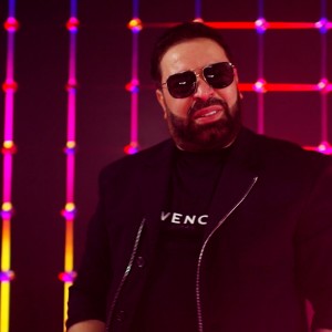 ดาวน์โหลดและฟังเพลง Foc,foc,foc พร้อมเนื้อเพลงจาก Florin Salam