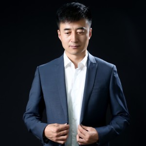 Listen to 谁也不能卖良心（男声版） (完整版) song with lyrics from 陕北江子
