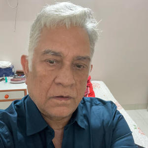 收聽Azeim Malik的Ye khila khila badan jism ye jawaan歌詞歌曲