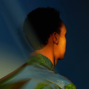 Dengarkan Only Way Is Up lagu dari Gaël Faye dengan lirik