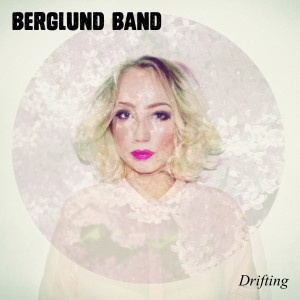 收聽Berglund Band的Treasure歌詞歌曲