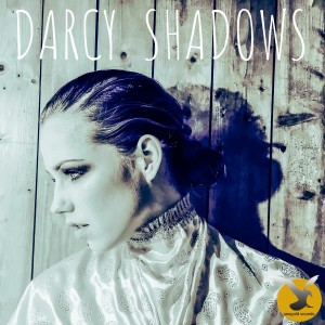 ดาวน์โหลดและฟังเพลง Shadows พร้อมเนื้อเพลงจาก ดารานักร้องหลายคน