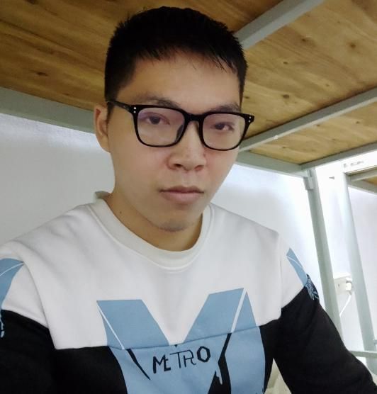 黄明昭