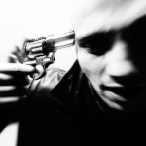 ดาวน์โหลดและฟังเพลง Мотор พร้อมเนื้อเพลงจาก Luchi