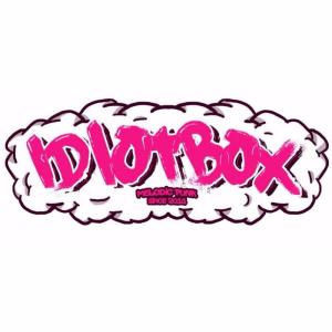 ดาวน์โหลดและฟังเพลง Tak Bisa Romantis พร้อมเนื้อเพลงจาก Idiotbox