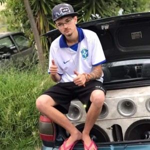 收聽Dj Menor Rf的Mtg Vai Na Vara (Explicit)歌詞歌曲