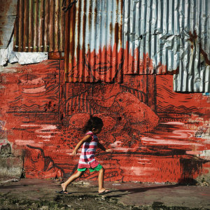 ดาวน์โหลดและฟังเพลง Sandata (Explicit) พร้อมเนื้อเพลงจาก KOLATERAL