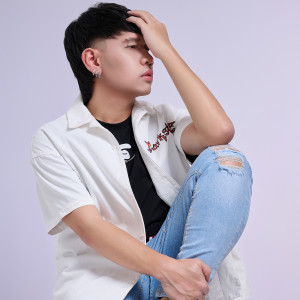 Listen to ដំណើរជីវិត song with lyrics from Noly Records