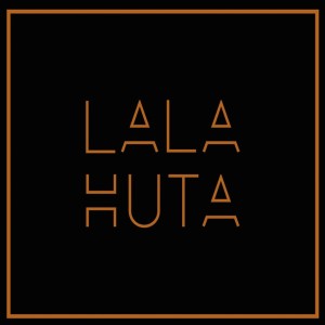 Dengarkan Tersenyum Kembali lagu dari Lalahuta dengan lirik