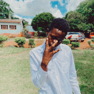 Listen to Vhaya Mbenga (Explicit) song with lyrics from Greazy. BlaQ