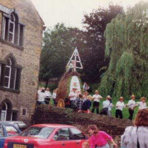 ดาวน์โหลดและฟังเพลง Liquid In Motion พร้อมเนื้อเพลงจาก Terrestrial Access Network