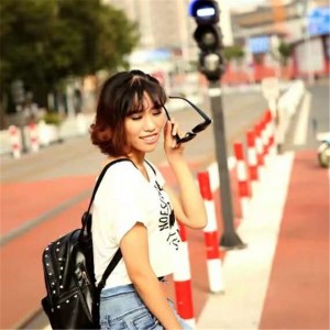 收聽夕顏的星晴歌詞歌曲