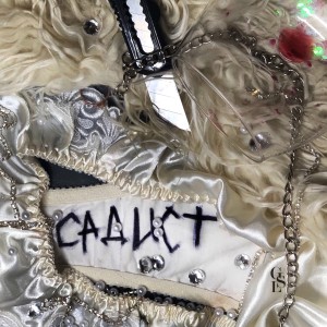 收聽Glosoli的Садист (Explicit)歌詞歌曲