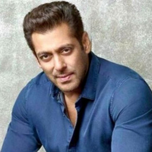 ดาวน์โหลดและฟังเพลง 440 Volt พร้อมเนื้อเพลงจาก Salman Khan