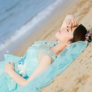 Listen to 大鱼 (cover: 周深) (完整版) song with lyrics from 丹羽