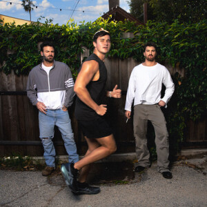 default playlist img