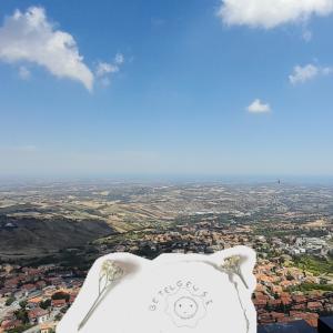 ดาวน์โหลดและฟังเพลง Ulubionym พร้อมเนื้อเพลงจาก Betelgeuse