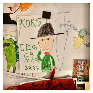 ดาวน์โหลดและฟังเพลง superbrugsen (Explicit) พร้อมเนื้อเพลงจาก KOKS