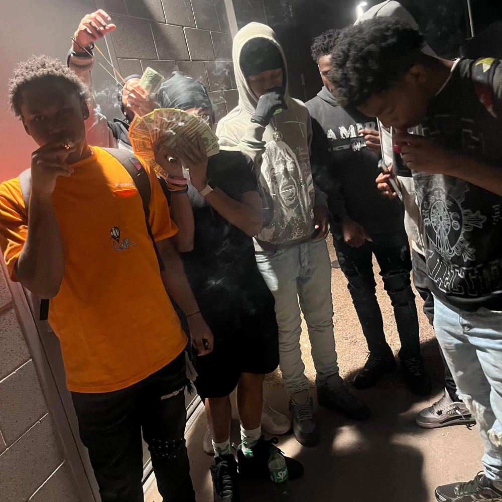 BALLHOG (feat. 2skiii) (Explicit)