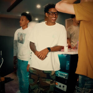 default playlist img