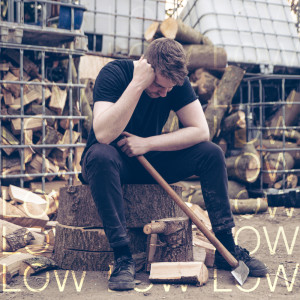 Album Low oleh Mike Dignam