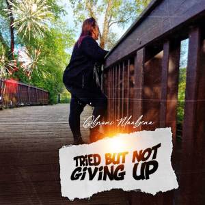 ดาวน์โหลดและฟังเพลง Tired But Not Giving Up พร้อมเนื้อเพลงจาก Obroni Maabena