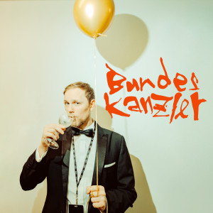 Listen to Bundeskanzler (Explicit) song with lyrics from Juse Ju