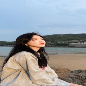 ดาวน์โหลดและฟังเพลง 擦玻璃 พร้อมเนื้อเพลงจาก 听风人