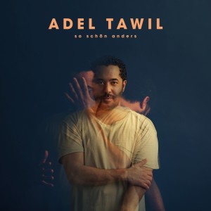 Dengarkan Ist da jemand lagu dari Adel Tawil dengan lirik