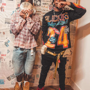 default playlist img