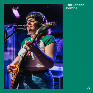 ดาวน์โหลดและฟังเพลง Title (Audiotree Live Version|Explicit) พร้อมเนื้อเพลงจาก The Sonder Bombs