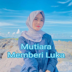 Dengarkan Mutiara Memberi Luka (Remix) lagu dari Nazia Marwiana dengan lirik