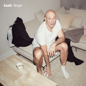 ดาวน์โหลดและฟังเพลง Färger พร้อมเนื้อเพลงจาก Kaah