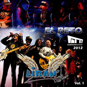 Listen to Parado En La Calle Obscura(En Vivo) song with lyrics from Liran' Roll