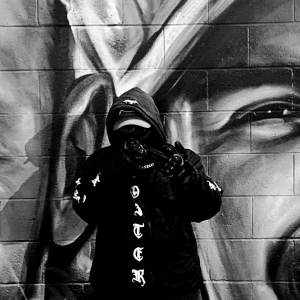 收聽Nicko Turvo的Windows Closed (Explicit)歌詞歌曲