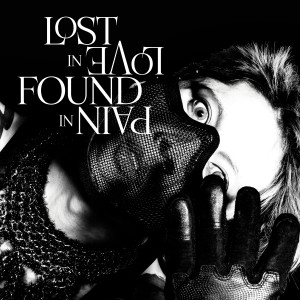 雅-miyavi-的專輯LOST IN LOVE, FOUND IN PAIN