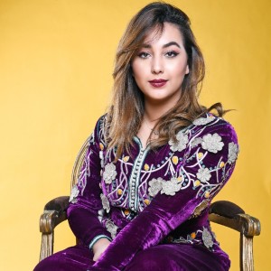 Dengarkan lagu Nti Sbabi / Mazal Mazal nyanyian نجوى فاروق dengan lirik