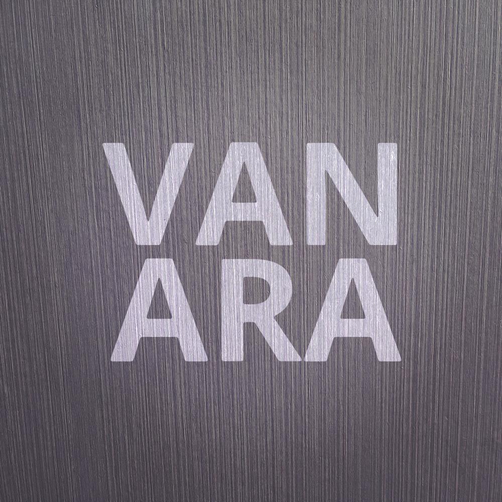 Ara