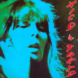 ดาวน์โหลดและฟังเพลง Purple Lips พร้อมเนื้อเพลงจาก Nico
